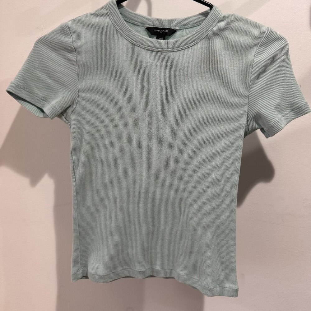 Banana Republic Ribbed T-Shirt